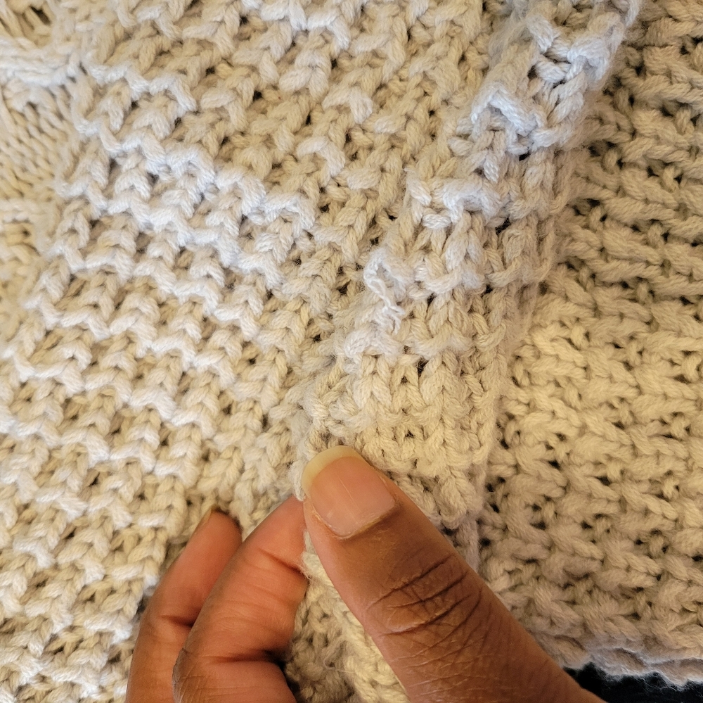 EXPRESS Sweater - Picture 4 of 5